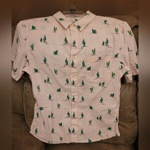 Goodfellow & Co short sleeve button down cactus print Medium slim fit